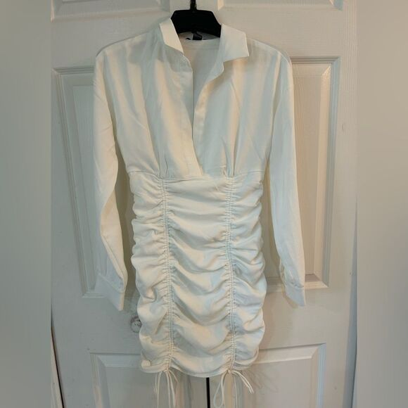 Forever 21 Collared Ruched Mini Dress - Picture 4 of 6